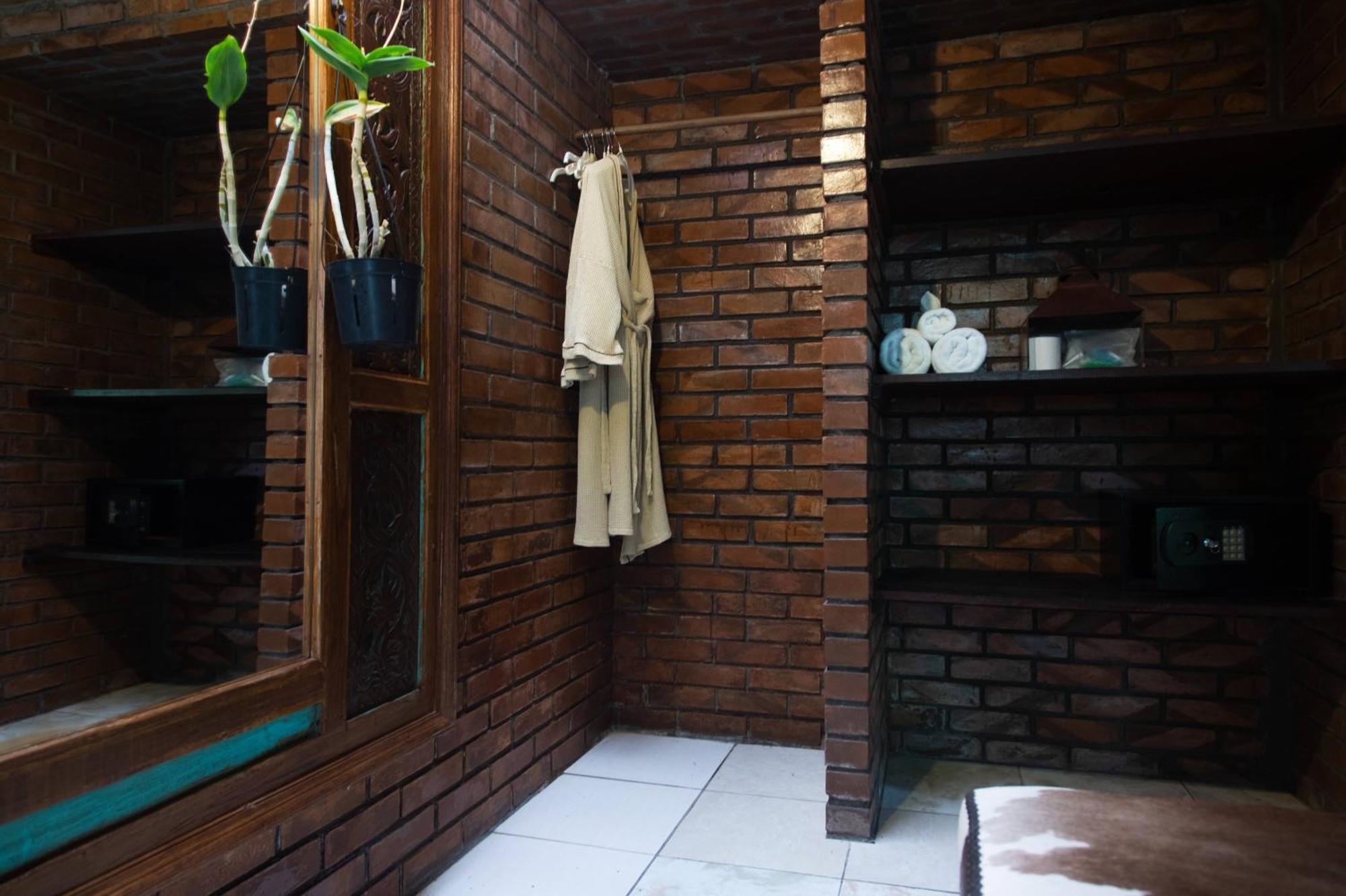 Ocean Star Villa Five Near The Kudeta Beach Seminyak Exterior foto